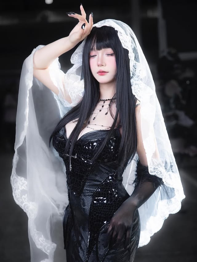 Ngất ngây với phiên bản Qi đời thực của nữ coser đình đám- Ảnh 5.