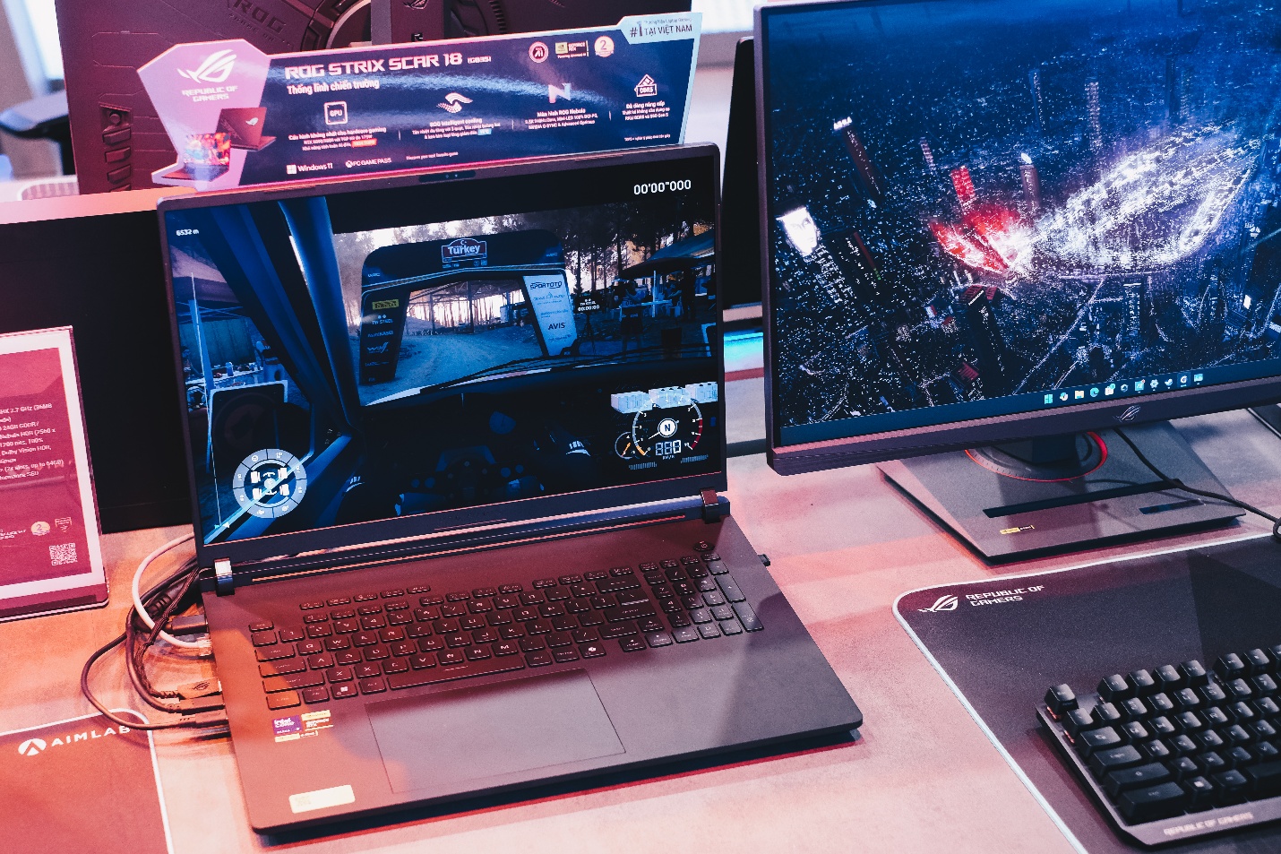 Thánh địa mới cho dân công nghệ ở Sài Gòn: Laptop học sinh hay máy gaming trăm triệu đều có- Ảnh 3.