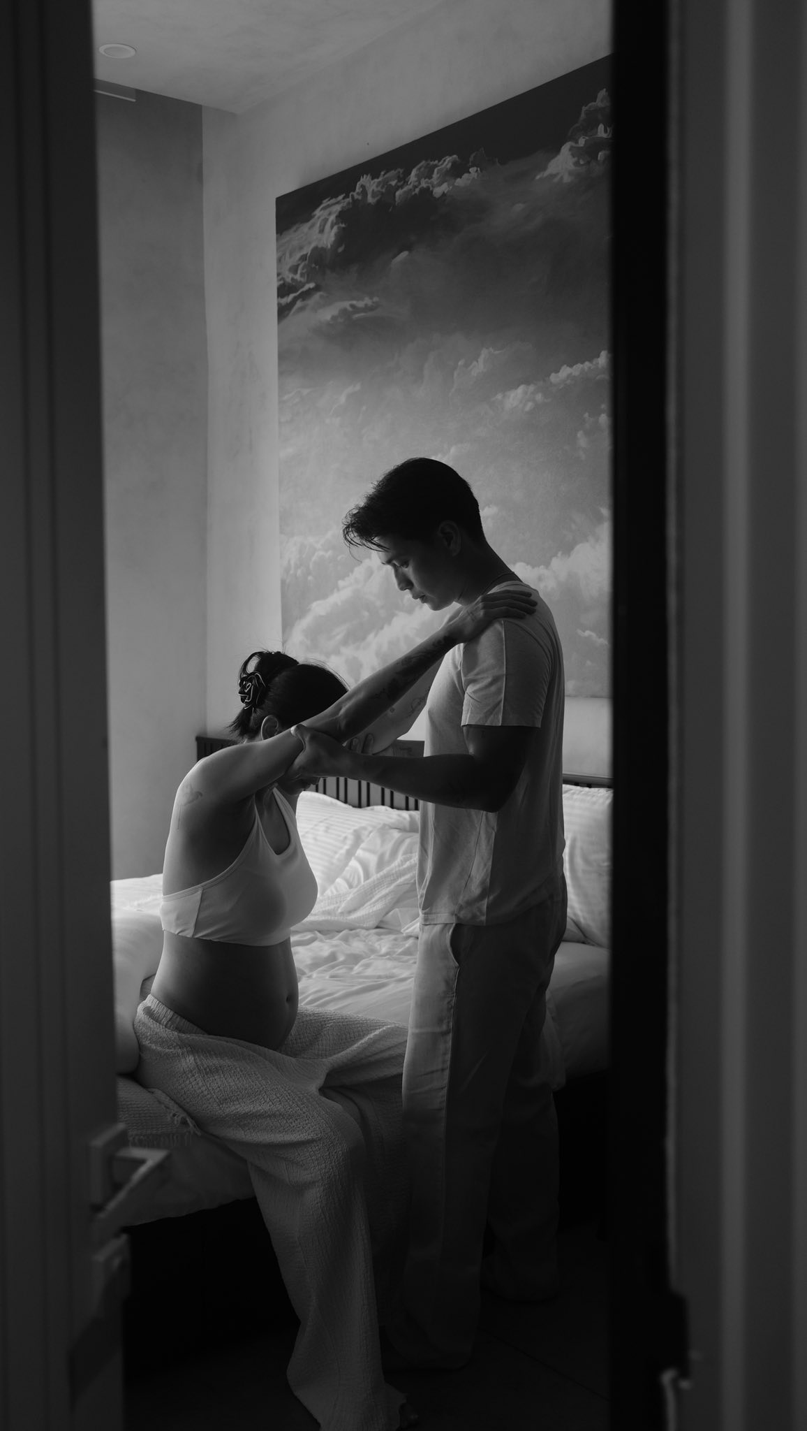 Vẻ đẹp của người phụ nữ khi mang thai phản ánh vai trò của người đồng hành: Nhìn Ngô Thanh Vân là rõ- Ảnh 6.