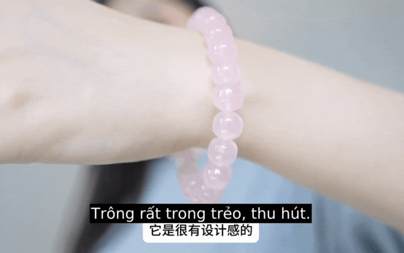 Vận may nằm trong cách bạn mặc: Bí quyết từ phụ kiện phong thủy mà bạn chưa biết- Ảnh 5. Vận may nằm trong cách bạn mặc: Bí quyết từ phụ kiện phong thủy mà bạn chưa biết- Ảnh 5.