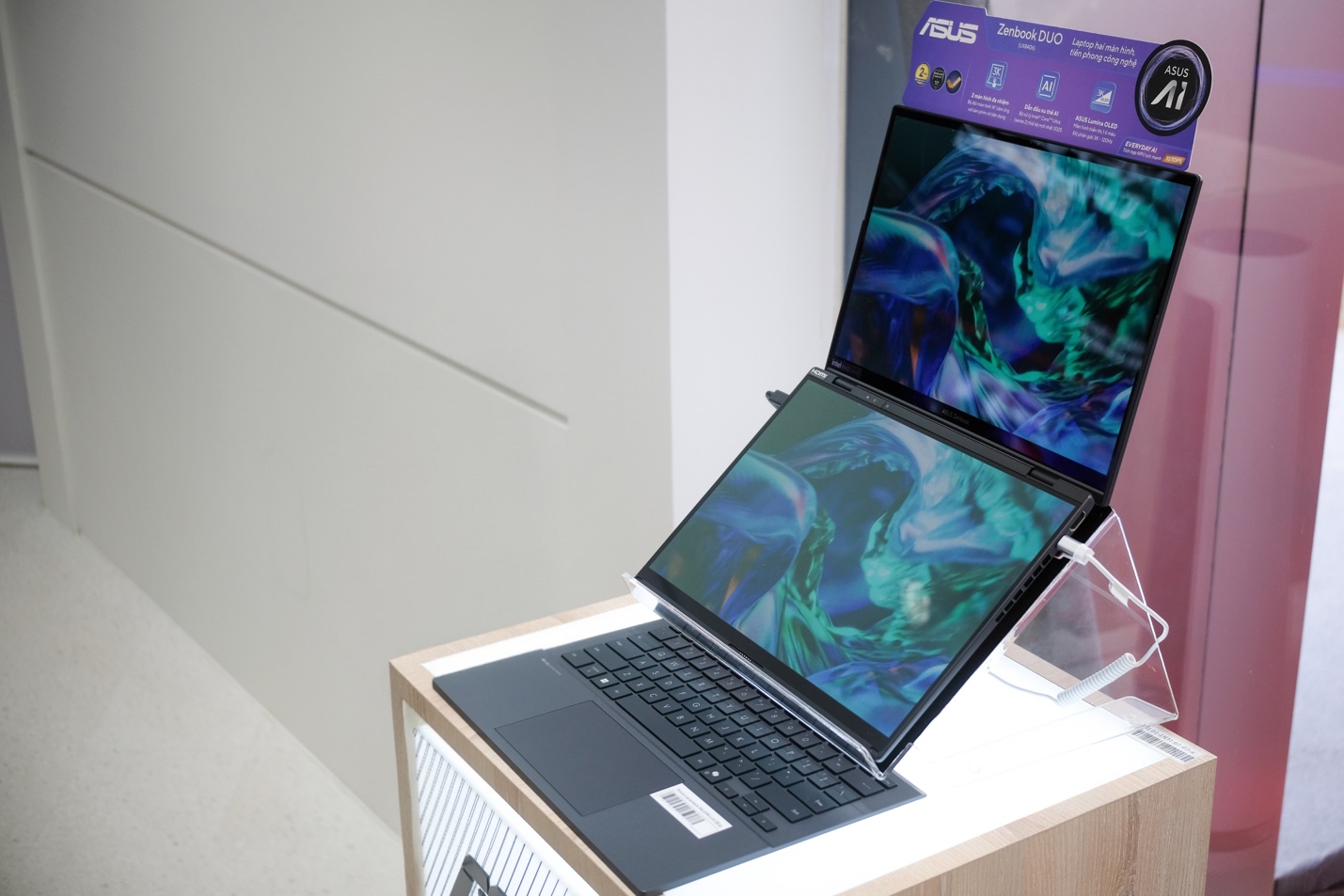 Vì sao ASUS mở loạt cửa hàng trải nghiệm giữa thời online?- Ảnh 4.