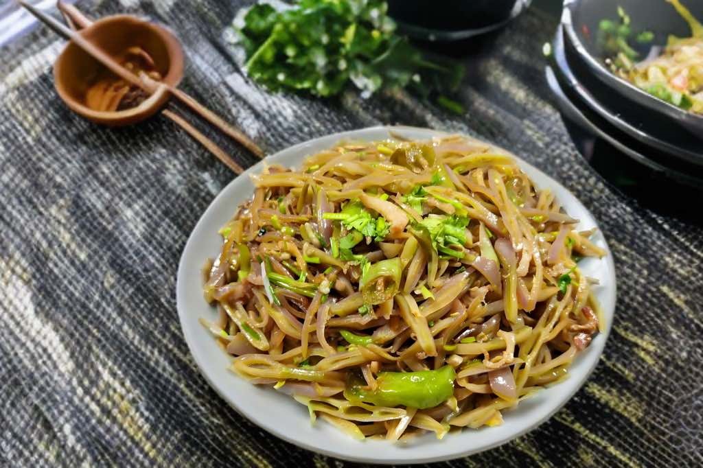 Mùa thu có 4 loại rau không thuốc trừ sâu lại cực tốt cho sức khỏe: Đem làm món xào hay nấu canh đều ngon- Ảnh 2. Mùa thu có 4 loại rau không thuốc trừ sâu lại cực tốt cho sức khỏe: Đem làm món xào hay nấu canh đều ngon- Ảnh 2.