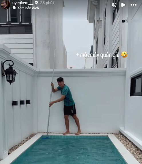 Hé lộ khung cảnh bên trong căn biệt thự bạc tỉ nhà Thành Chung, đẹp cỡ nào mà Văn Hậu cũng phải khen "quá đỉnh"- Ảnh 1.