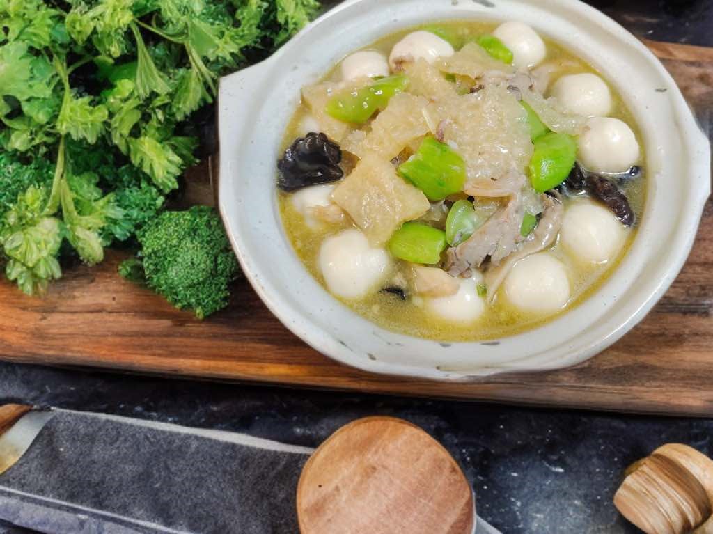 Miền Bắc nắng nóng, bữa tối chỉ cần 1 món canh này ăn cùng cơm hoặc miến vừa ngon lại "nịnh" khẩu vị cả nhà- Ảnh 9.
