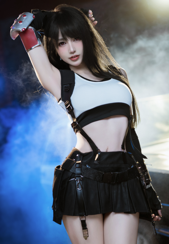 Hé lộ loạt ảnh đời thường "đốn tim" của cô nàng cosplay Tifa đang gây "bão mạng"- Ảnh 1.