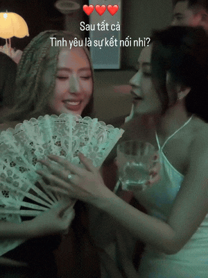 Quỳnh Anh Shyn nói về màn làm hoà với Chi Pu: "Sau cái đêm ấy, hội bạn tôi ngủ ngon hơn bình thường"- Ảnh 4. Quỳnh Anh Shyn nói về màn làm hoà với Chi Pu: "Sau cái đêm ấy, hội bạn tôi ngủ ngon hơn bình thường"- Ảnh 4.