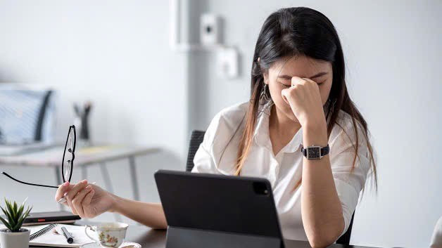 4 thói quen âm thầm hủy hoại não bộ: Điều thứ nhất và thứ 3 hầu như ai cũng có- Ảnh 2.