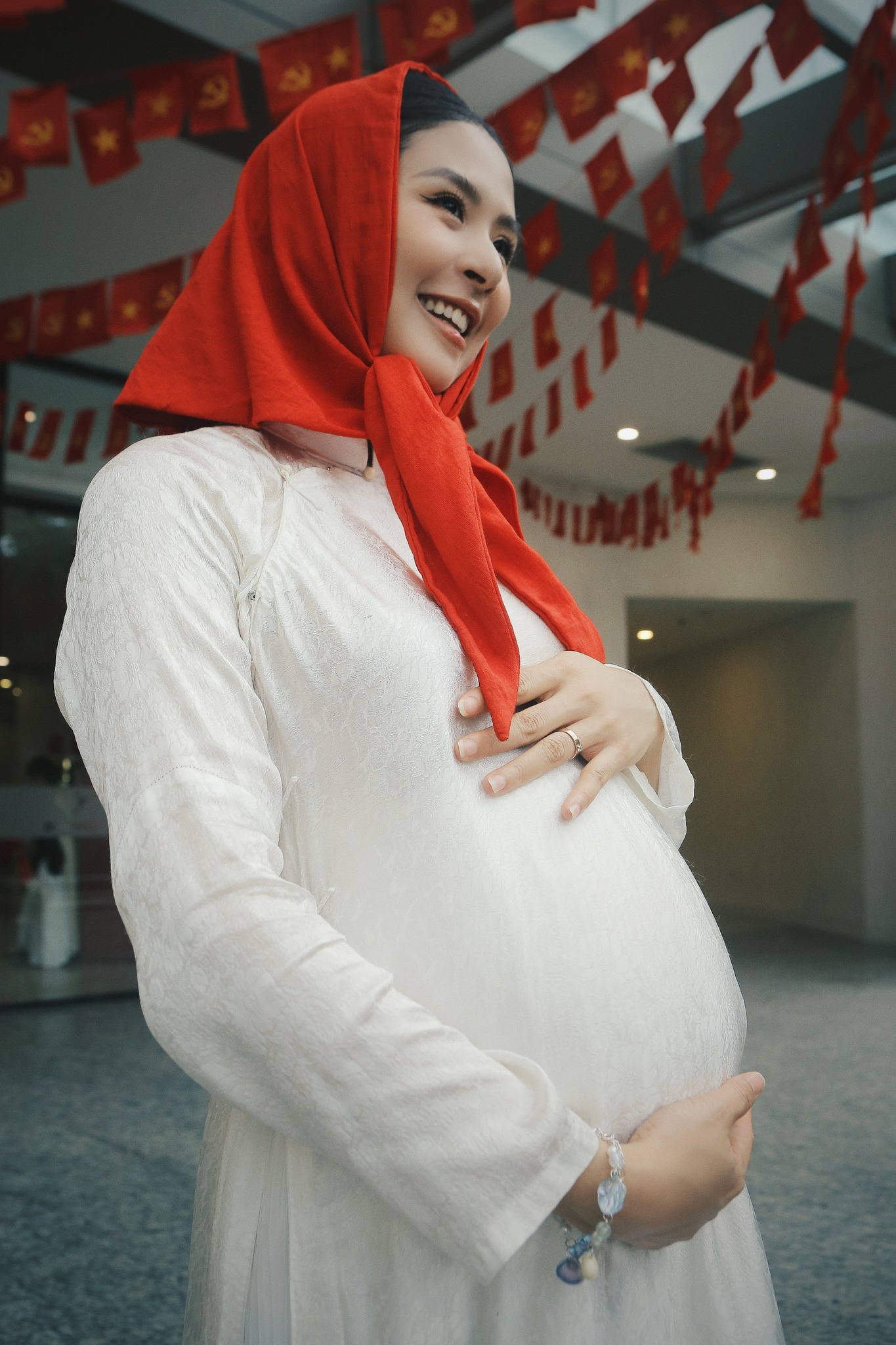 Dàn sao nhuộm đỏ MXH, không khí vui hơn Tết: Outfit xịn nhất chính là Dàn sao nhuộm đỏ MXH, không khí vui hơn Tết: Outfit xịn nhất chính là