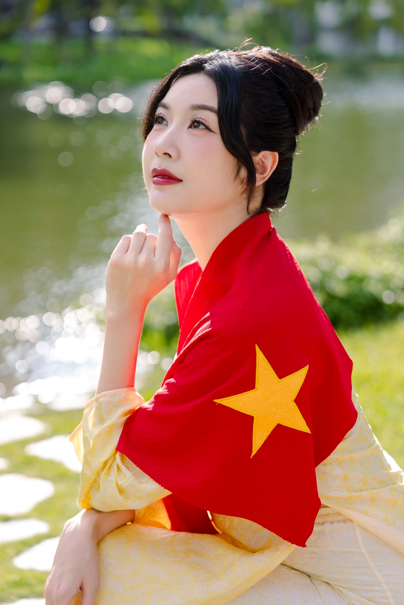 Dàn sao nhuộm đỏ MXH, không khí vui hơn Tết: Outfit xịn nhất chính là Dàn sao nhuộm đỏ MXH, không khí vui hơn Tết: Outfit xịn nhất chính là