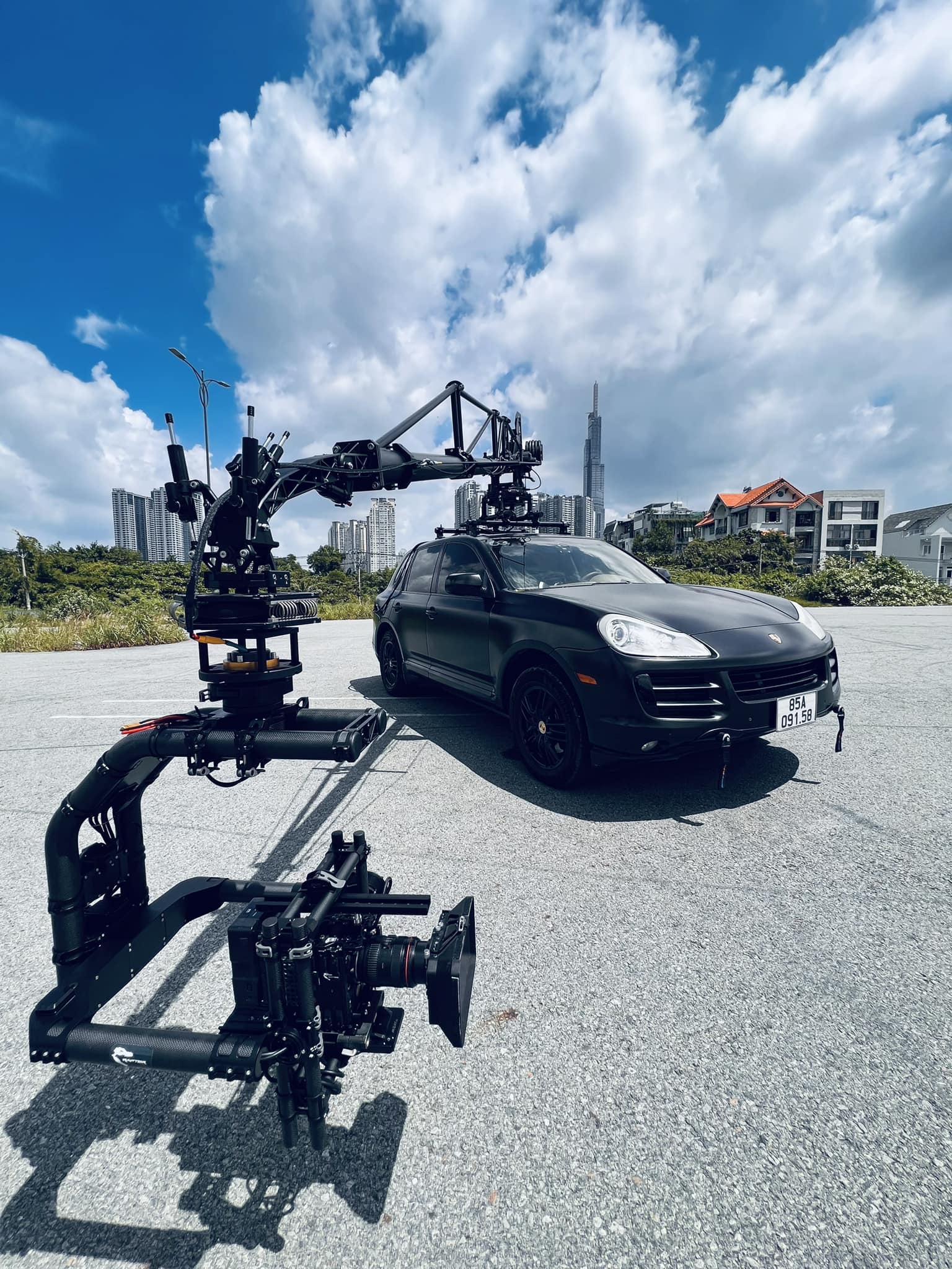 Dàn xe camera khủng của Lê Bảo Hân sẵn sàng phục vụ A80: Đoàn làm phim Fast & Furious cũng có xe tương tự- Ảnh 8.