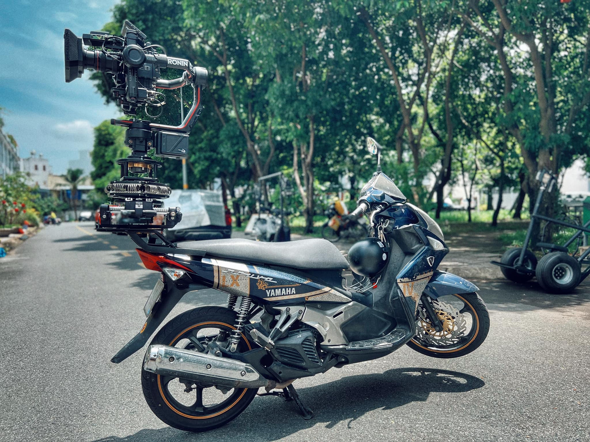 Dàn xe camera khủng của Lê Bảo Hân sẵn sàng phục vụ A80: Đoàn làm phim Fast & Furious cũng có xe tương tự- Ảnh 16.