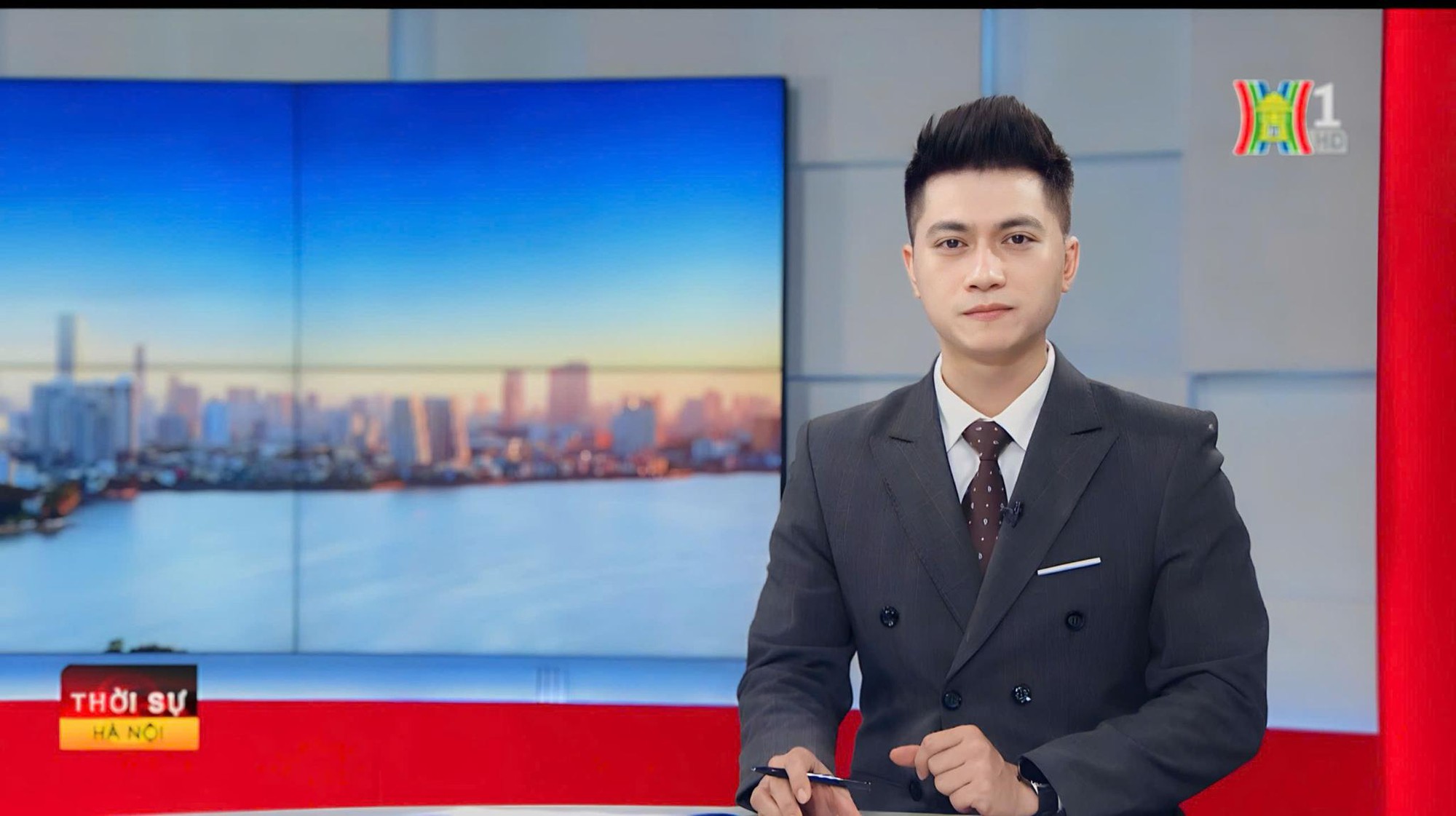 Chân dung MC - Trainer Đồng Thoại: Gương mặt "đa tài" của truyền hình và cộng đồng- Ảnh 1.