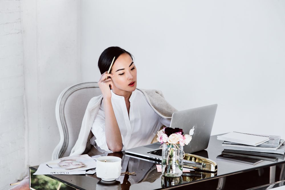 6 việc người giàu thật sự luôn âm thầm làm nhưng ít ai để ý- Ảnh 1.
