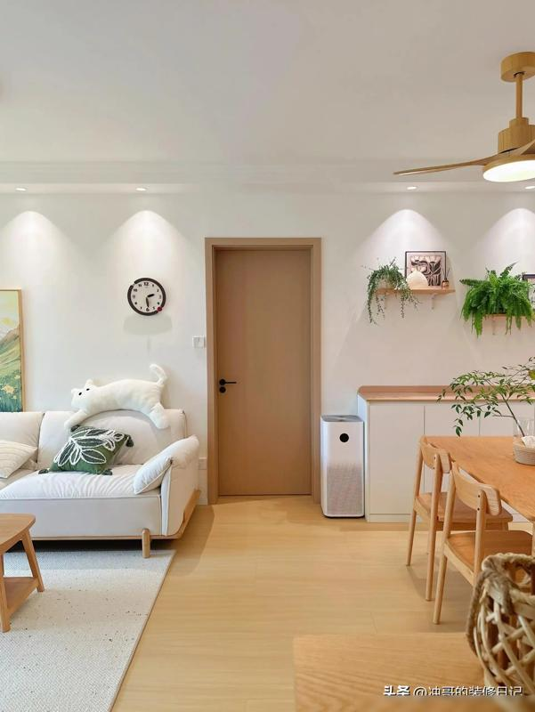 Cuộc sống tối giản của người phụ nữ 40 tuổi: Ngôi nhà 72m² sạch sẽ, tiện nghi và “giàu có” từ trong nếp sống- Ảnh 6.