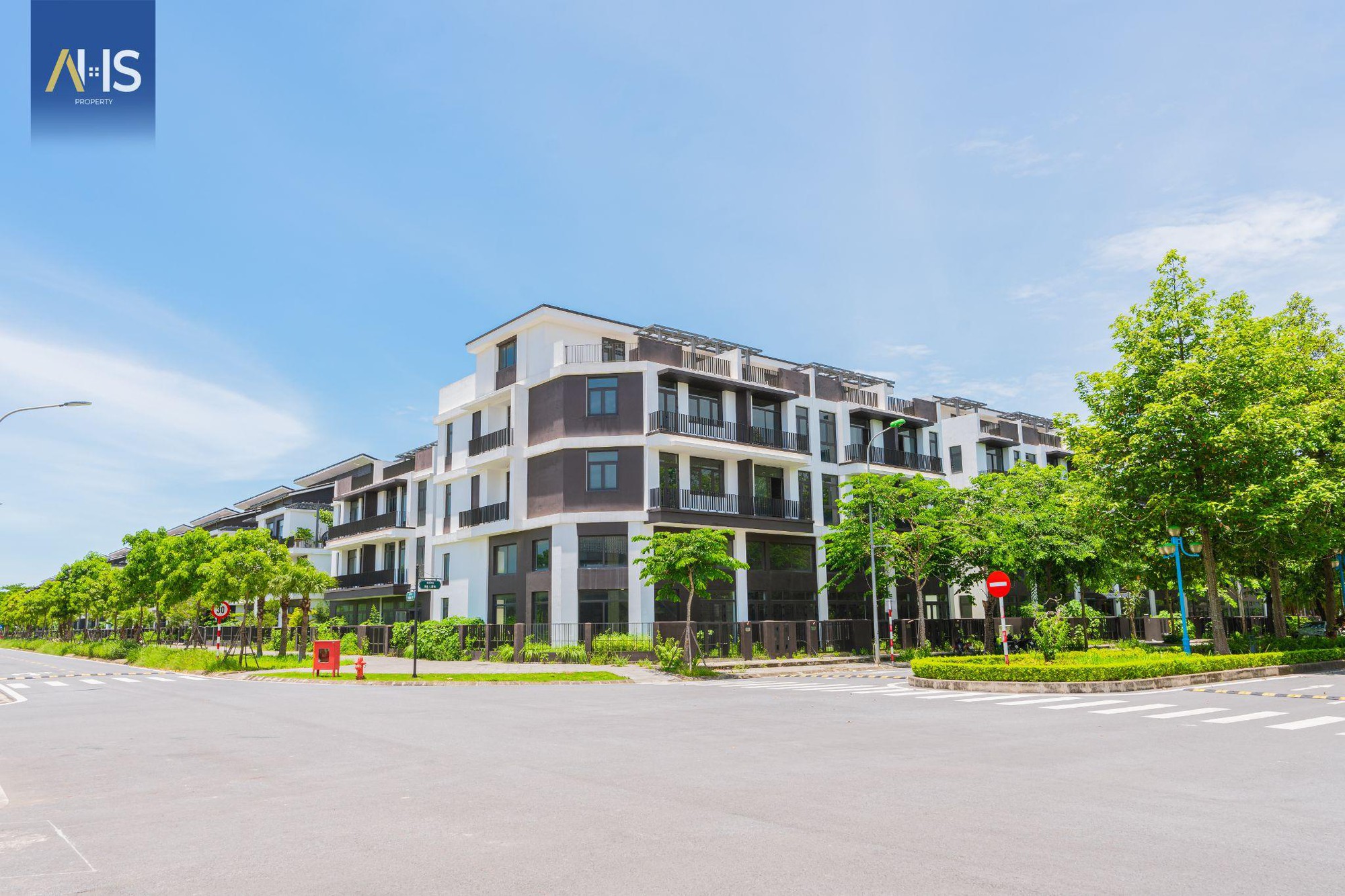 Nhà liền kề trong khu đô thị xanh, hàng hiếm cho chủ nhân tinh hoa- Ảnh 3.
