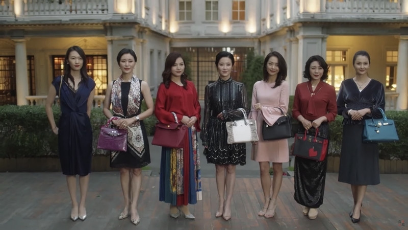 Hội phú bà của Phương Oanh bị chê kém sang, so với bản gốc một trời một vực- Ảnh 1.