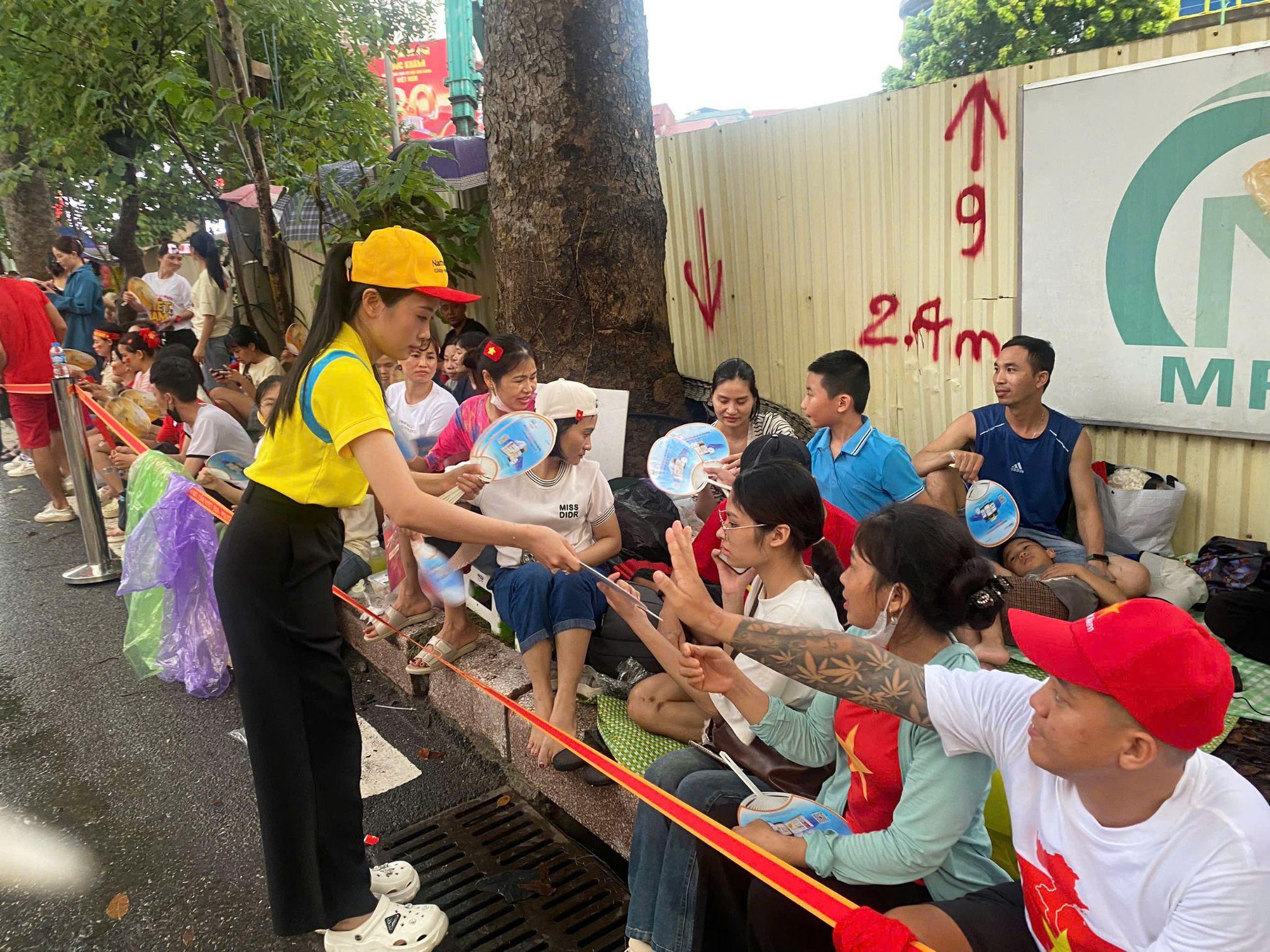 Hành động thiết thực của một thương hiệu sức khỏe tại sự kiện diễu binh- Ảnh 3.