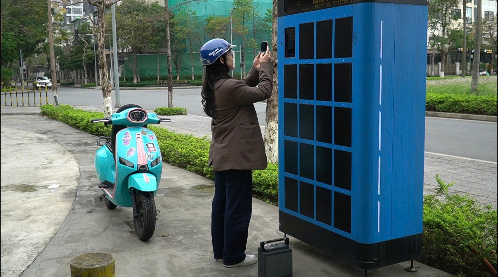Trạm đổi pin Petrolimex đi vào hoạt động: Nhanh hơn đổ xăng, xe máy điện nhiều hãng có thể dùng chung- Ảnh 5.