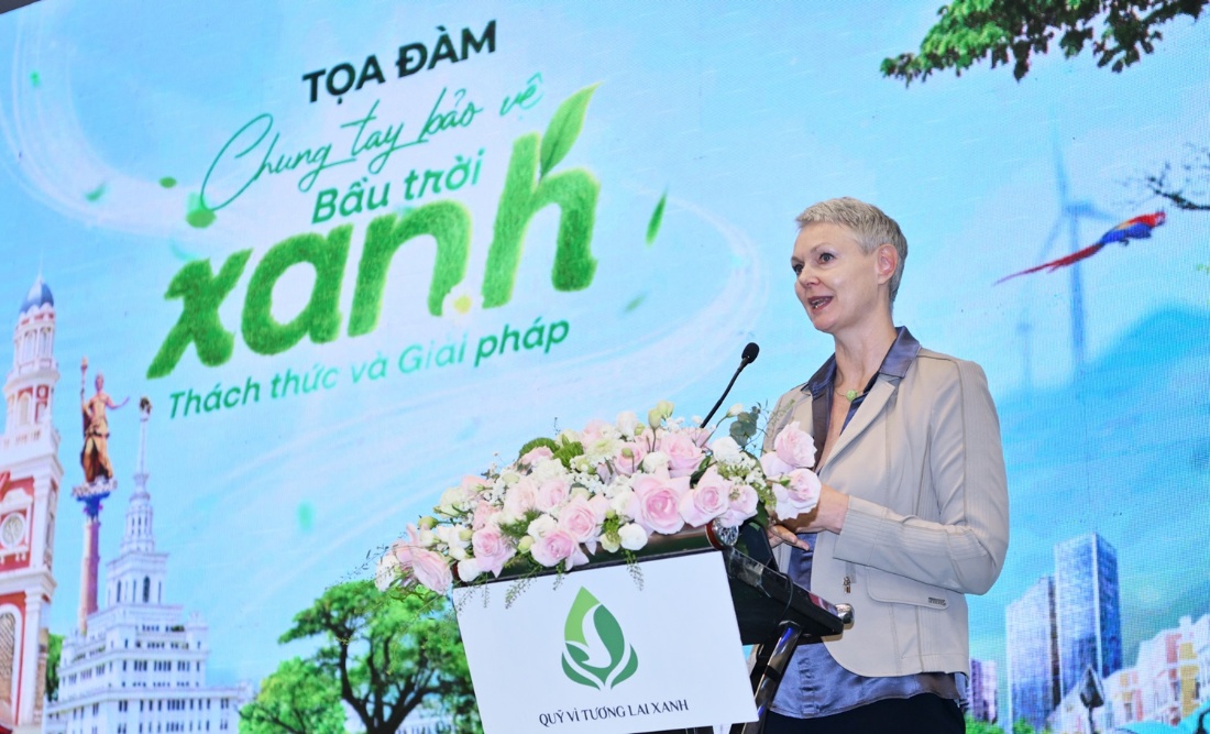 Chuyên gia quốc tế ấn tượng về chiến dịch giành lại bầu trời xanh của Vingroup- Ảnh 2.