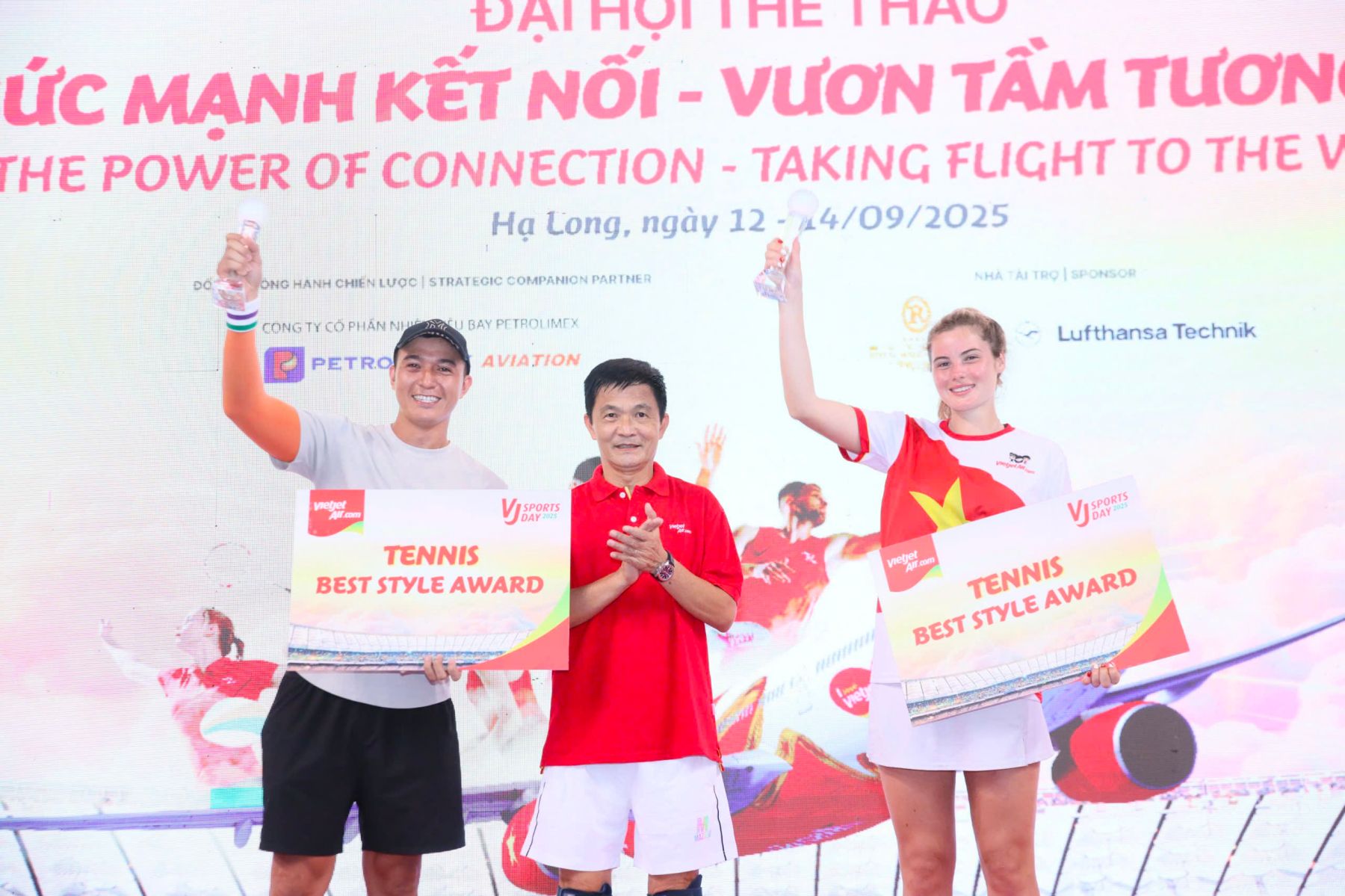 Khoảnh khắc đáng nhớ của các “chiến binh bầu trời” tại Vietjet Sports Day 2025- Ảnh 17. Khoảnh khắc đáng nhớ của các “chiến binh bầu trời” tại Vietjet Sports Day 2025- Ảnh 17.