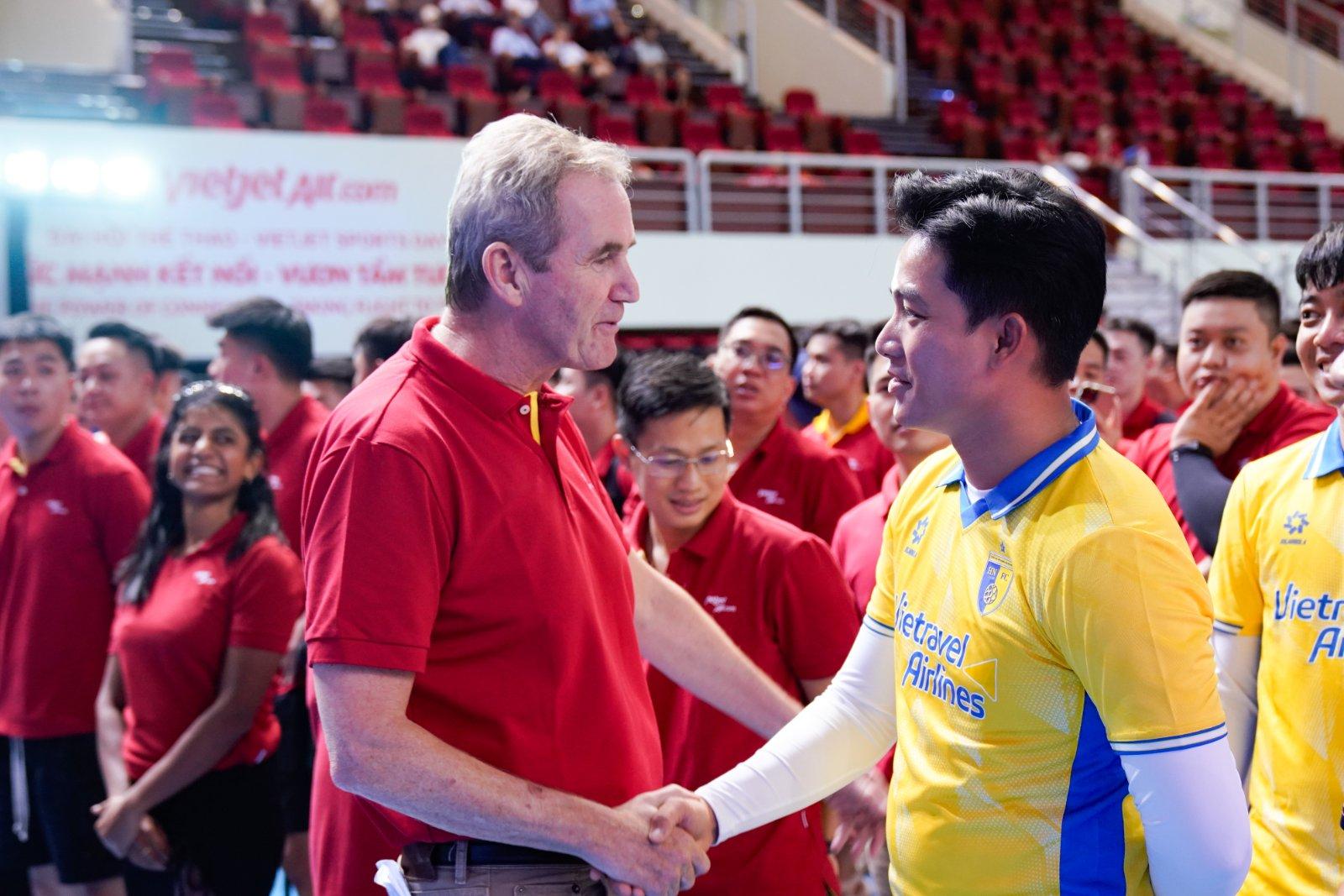 Khoảnh khắc đáng nhớ của các “chiến binh bầu trời” tại Vietjet Sports Day 2025- Ảnh 18. Khoảnh khắc đáng nhớ của các “chiến binh bầu trời” tại Vietjet Sports Day 2025- Ảnh 18.