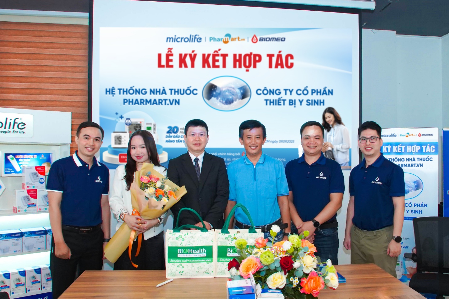 Pharmart.vn bắt tay chiến lược cùng Microlife: Chủ động chăm sóc huyết áp- Ảnh 2. Pharmart.vn bắt tay chiến lược cùng Microlife: Chủ động chăm sóc huyết áp- Ảnh 2.