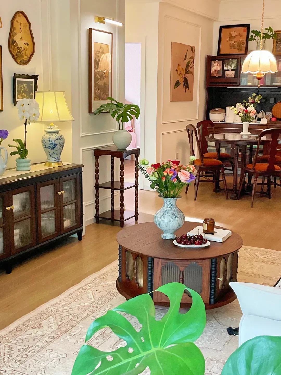 Người phụ nữ 50 tuổi khiến nhiều người ngỡ ngàng: Biến căn hộ 65m² thành tổ ấm thanh lịch với 550 triệu đồng- Ảnh 7.