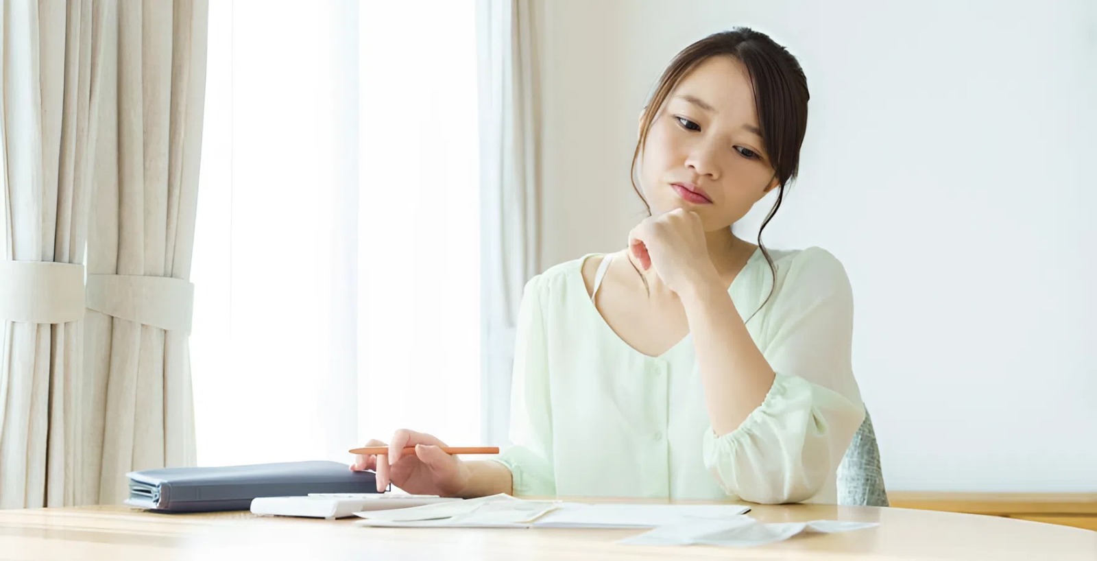 Mẹ 2 con “choáng váng” chia sẻ: 5 khoản rò rỉ tài chính nhỏ nhưng ngốn của gia đình trăm triệu mỗi năm- Ảnh 1.