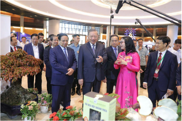 Học viện Nông nghiệp Việt Nam tham gia Triển lãm của ngành Giáo dục- Ảnh 3.