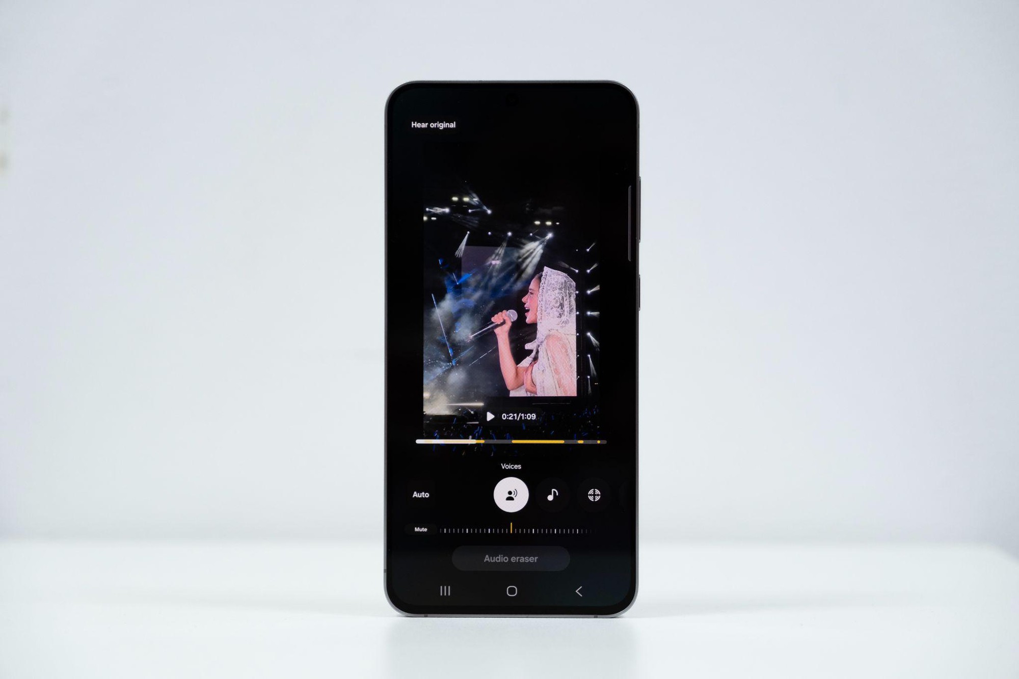Mang Galaxy S25 FE đi concert Em Xinh Say Hi: Xinh iu xa mấy cũng hóa gần ngay trước mắt- Ảnh 7.