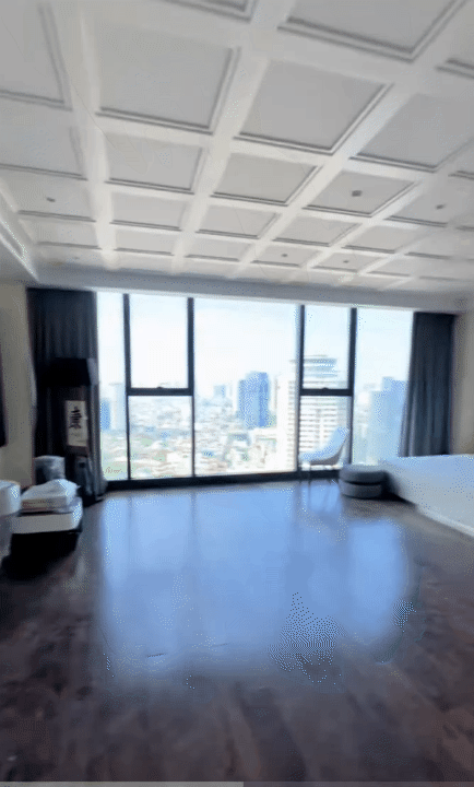 Penthouse 130 tỷ giữa đất vàng Hà Nội: Mọi ngóc ngách trong nhà đều sở hữu view triệu đô khiến ai cũng choáng ngợp- Ảnh 10. Penthouse 130 tỷ giữa đất vàng Hà Nội: Mọi ngóc ngách trong nhà đều sở hữu view triệu đô khiến ai cũng choáng ngợp- Ảnh 10.