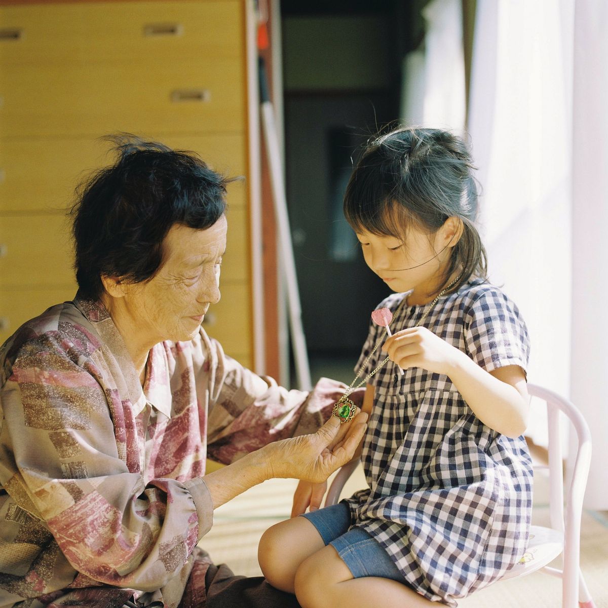 Ở tuổi 45+, mỗi tháng chi bao nhiêu cho con cái và cha mẹ già để không áp lực tài chính?- Ảnh 2.