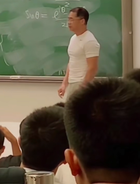 "Dương Mịch học kém nhất nhà, ở gia đình tôi, không thi đỗ Thanh Hoa chính là ngốc"- Ảnh 2.
