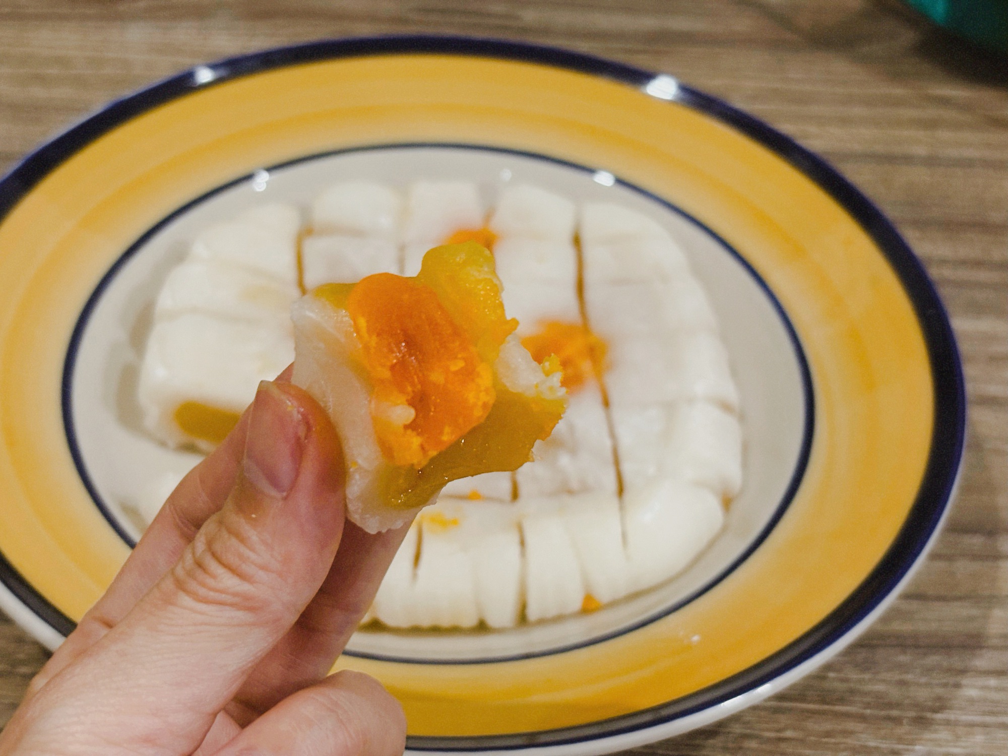 Bánh dẻo - Từ món quà Trung thu khốn khó nay thành Bánh dẻo - Từ món quà Trung thu khốn khó nay thành