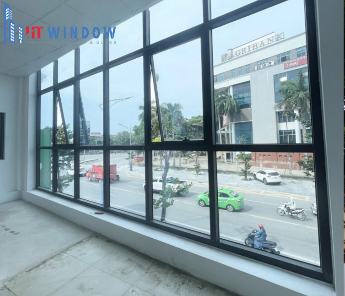 HTWINDOW nâng tầm không gian sống với Vách kính mặt dựng và Cửa nhôm Maxpro- Ảnh 3.