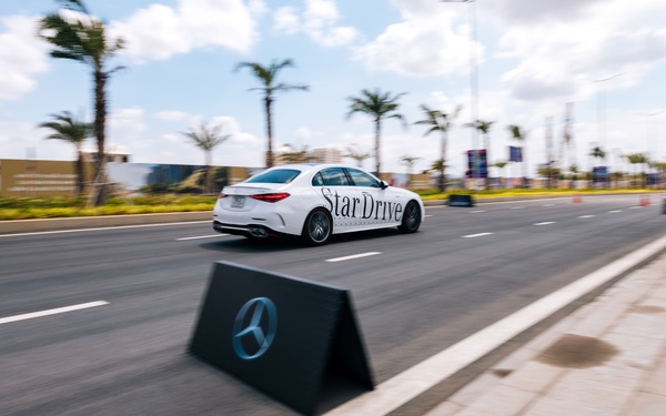 Chuỗi sự kiện lái thử và trưng bày Mercedes-Benz tại TP.HCM và Hà Nội- Ảnh 1.