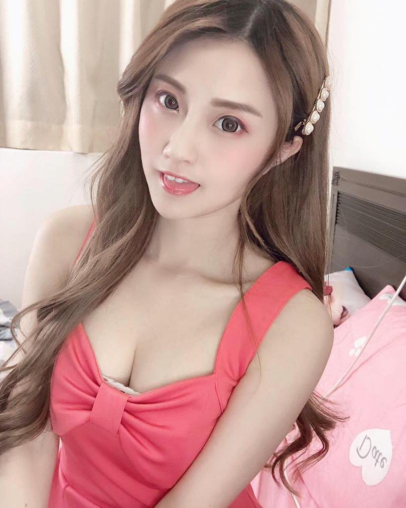 Cosplay nhân vật game, nàng hot girl khiến CĐM ngỡ ngàng, như bước ra từ trong trò chơi- Ảnh 2.