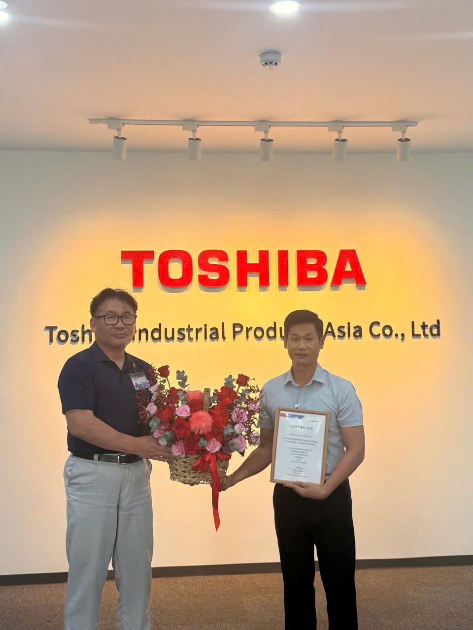 Lập Sơn trở thành Đại lý chính thức máy biến tần Toshiba tại Việt Nam- Ảnh 2.