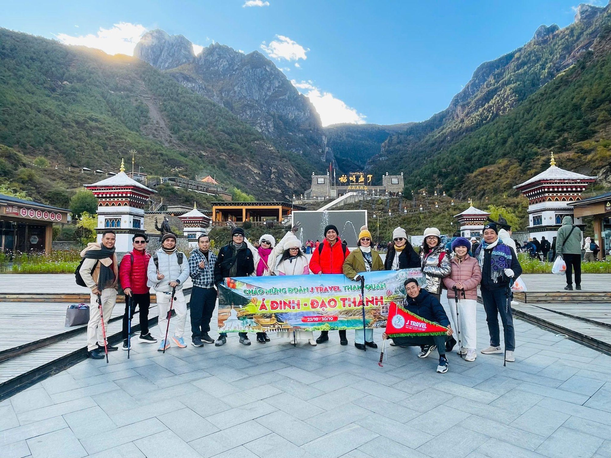 J Travel – Công ty du lịch chuyên nghiệp, tổ chức tour chất lượng- Ảnh 2.