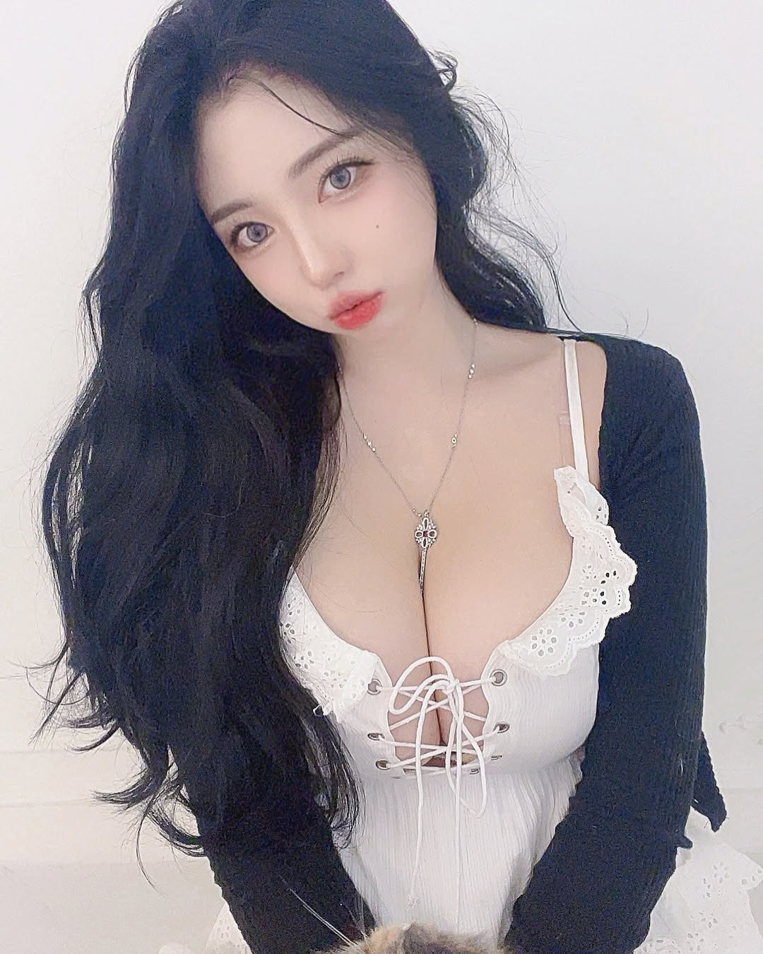 photo-1758260430501