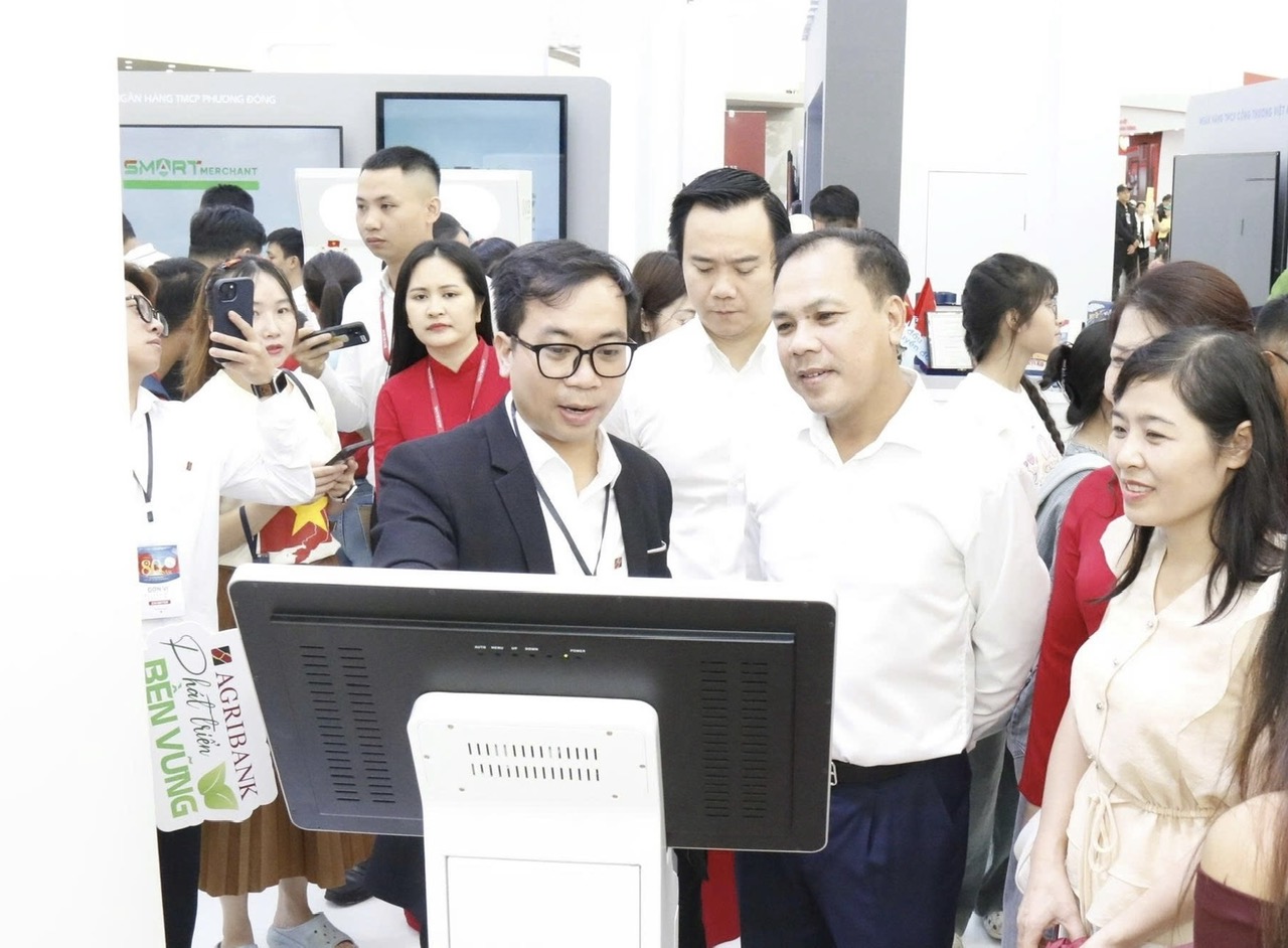 Agribank tiến tới phủ sóng Giải pháp Quầy giao dịch thông minh- Ảnh 4.