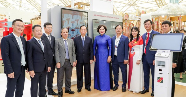 Agribank tiến tới phủ sóng Giải pháp Quầy giao dịch thông minh- Ảnh 1.