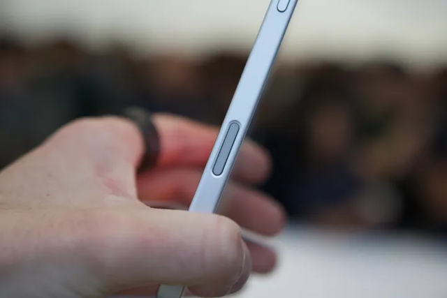 Một nút bấm trên iPhone sắp bị "khai tử"?- Ảnh 1.