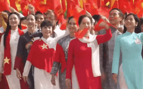 Nam diễn viên Vbiz bất ngờ hot khắp nơi với bộ ảnh diễu hành 2/9 “không điểm nào khen”!- Ảnh 8.