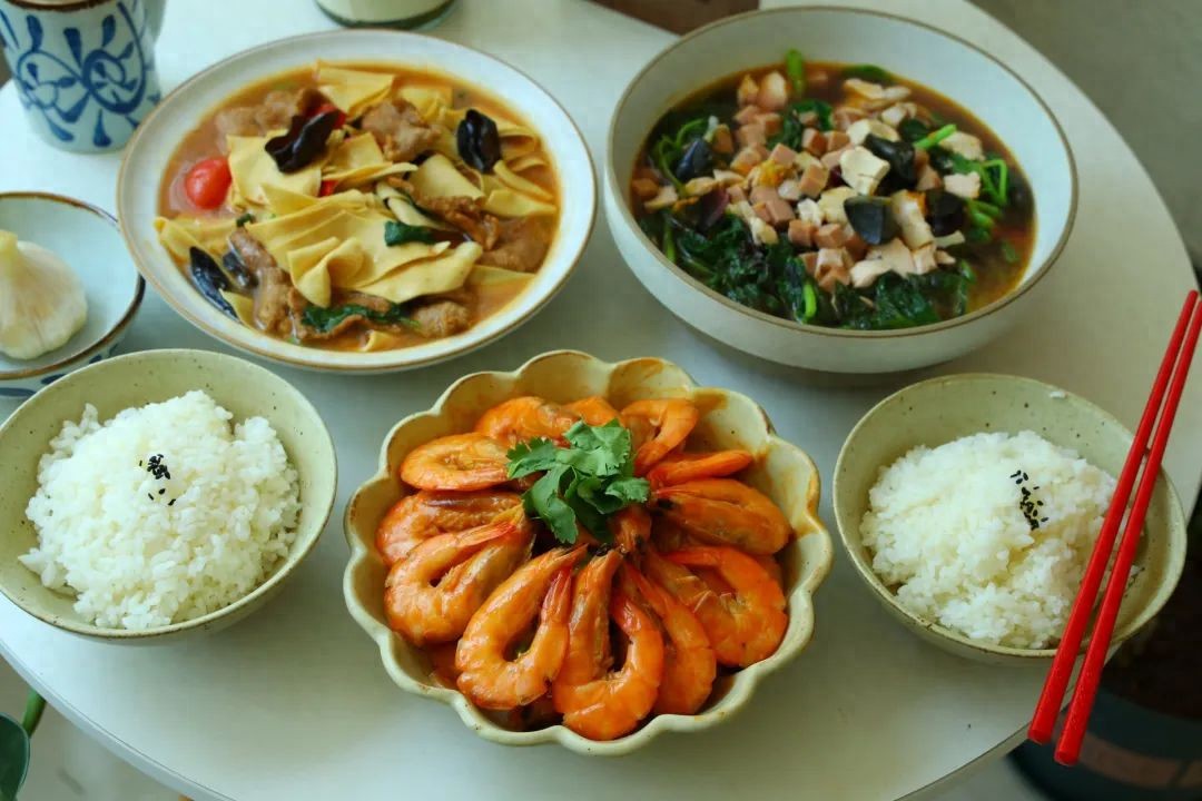 5 ngày liên tiếp, không lặp món: Thực đơn trưa đủ mặn - chay, ngon rẻ mùa hanh khô- Ảnh 1.