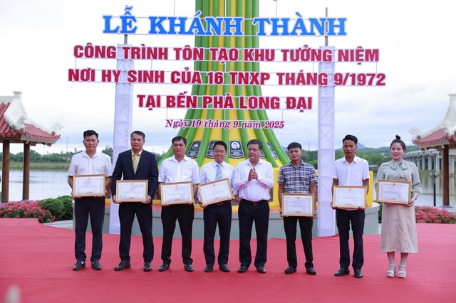Khánh thành Khu tưởng niệm thanh niên xung phong hy sinh tại bến phà Long Đại- Ảnh 6.