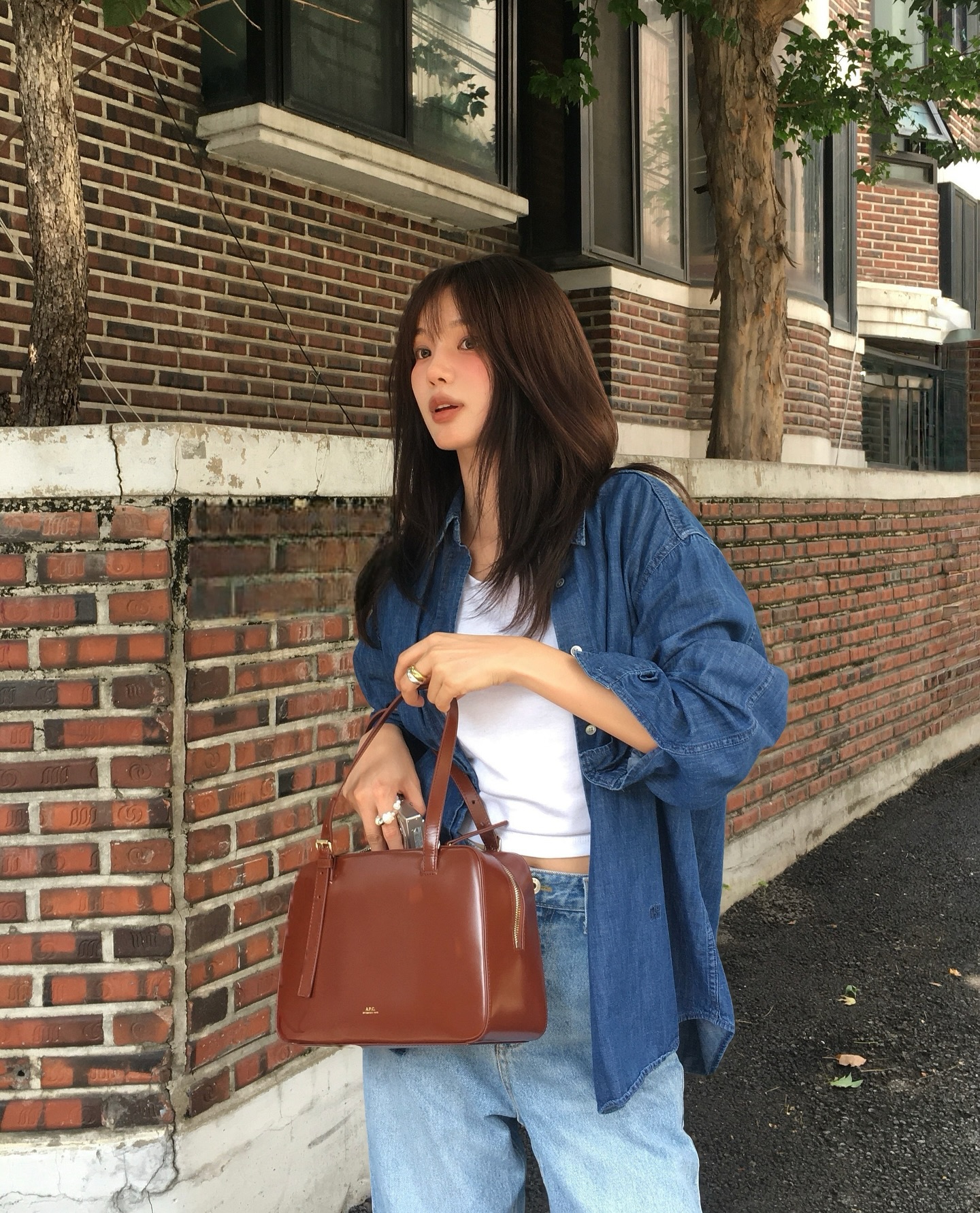 Vào mùa thu, chị em cứ mặc 5 món thời trang này là trẻ trung nhất- Ảnh 6.