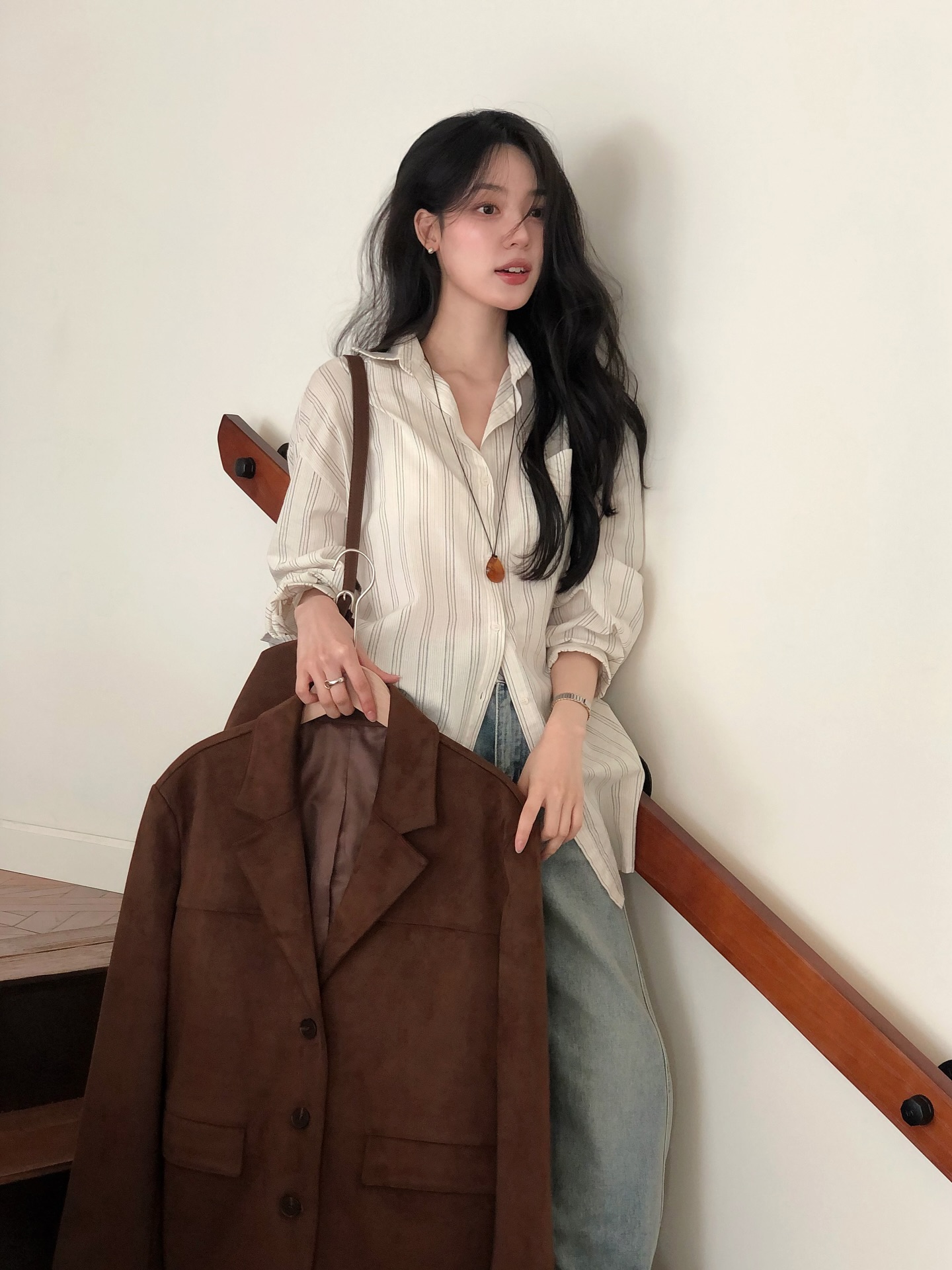 Vào mùa thu, chị em cứ mặc 5 món thời trang này là trẻ trung nhất- Ảnh 8.