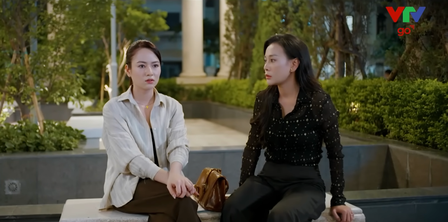 Hóa ra Phương Oanh cũng diện "đồ cũ" vào phim, có cả mẫu váy cô mặc khi đang mang bầu cặp song sinh- Ảnh 3.
