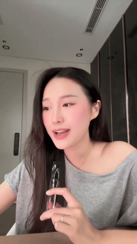 Doãn Hải My cứ hát là viral, giọng ngọt lịm, netizen gật gù: "Kiếp này Văn Hậu nhặt được kho báu"- Ảnh 1.